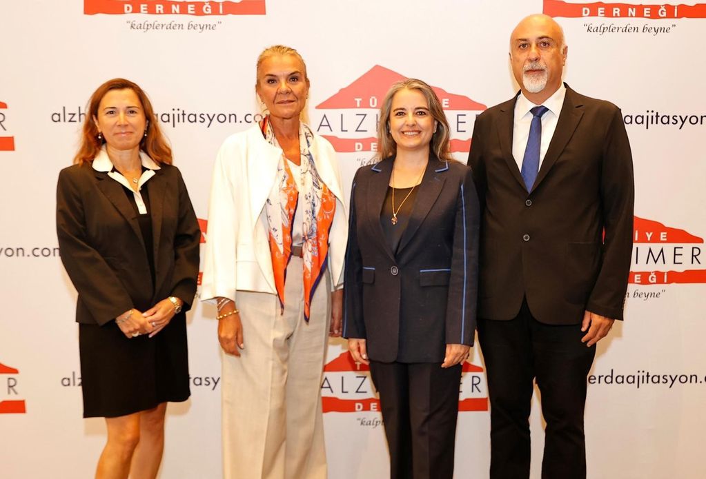 Alzheimer Tedavisinde Yeni Gelişmeler: Kan Testleri ve Yeni İlaçlar Gündemde