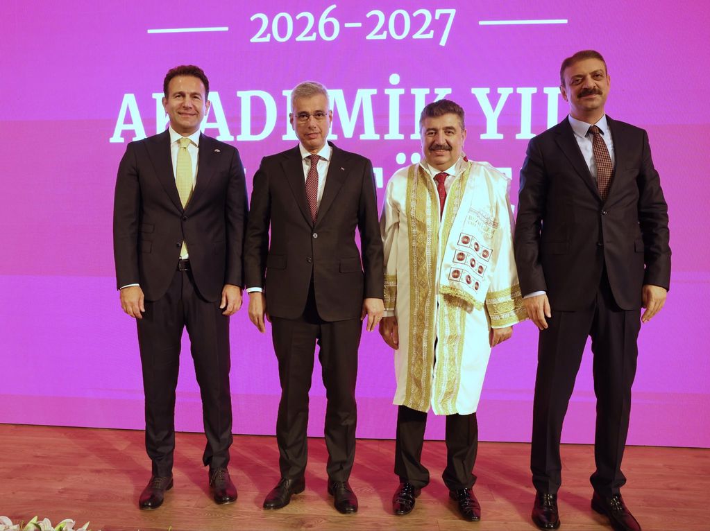Memişoğlu’ndan üniversitelere çağrı: “Sağlığın bilgisini üreteceğiz, teknolojisini geliştireceğiz”